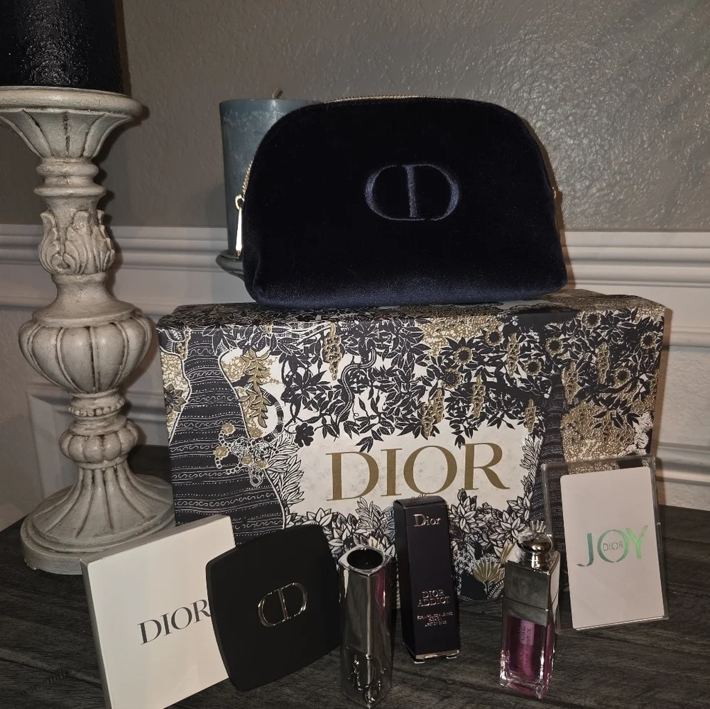 Dior Beauty Bundle Addict Lipstick Holder, Oil, Pouch, Mirr, With 10 of 💙 W/box